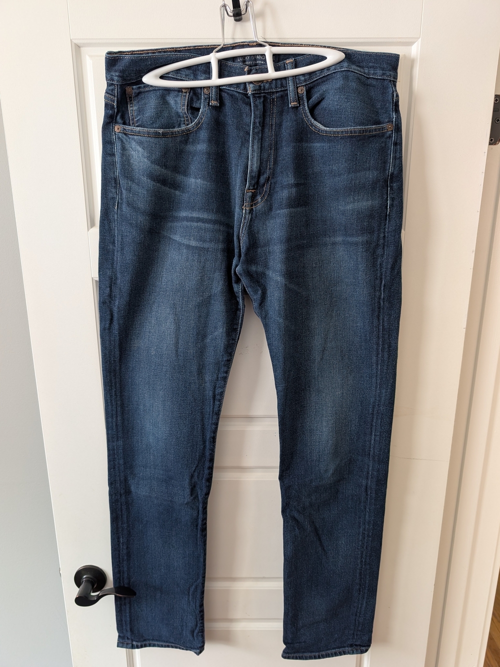 Lucky Brand Men's Slim Straight Jeans in Washed Navy